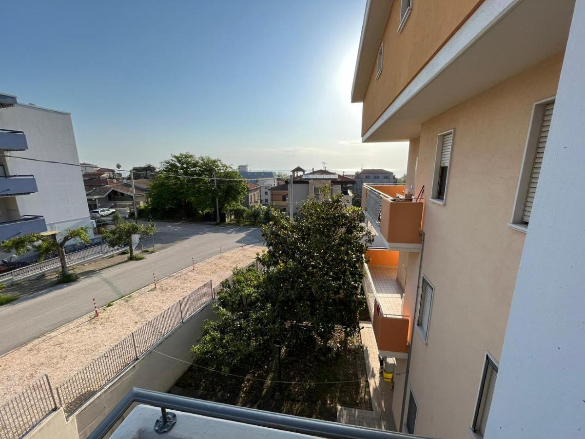 Spalato Beach Place Vasto Esterno foto